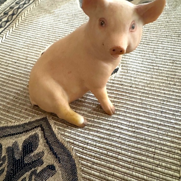 Ainsley Piglet Pink Pig Fine Porcelain Figure Signed - Picture 3 of 6